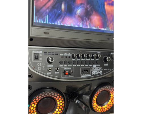 Караоке-система з екраном Gedi-G GD-1422 — 120W RMS, екран 15,4"